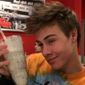 Meet your Posher, Cade